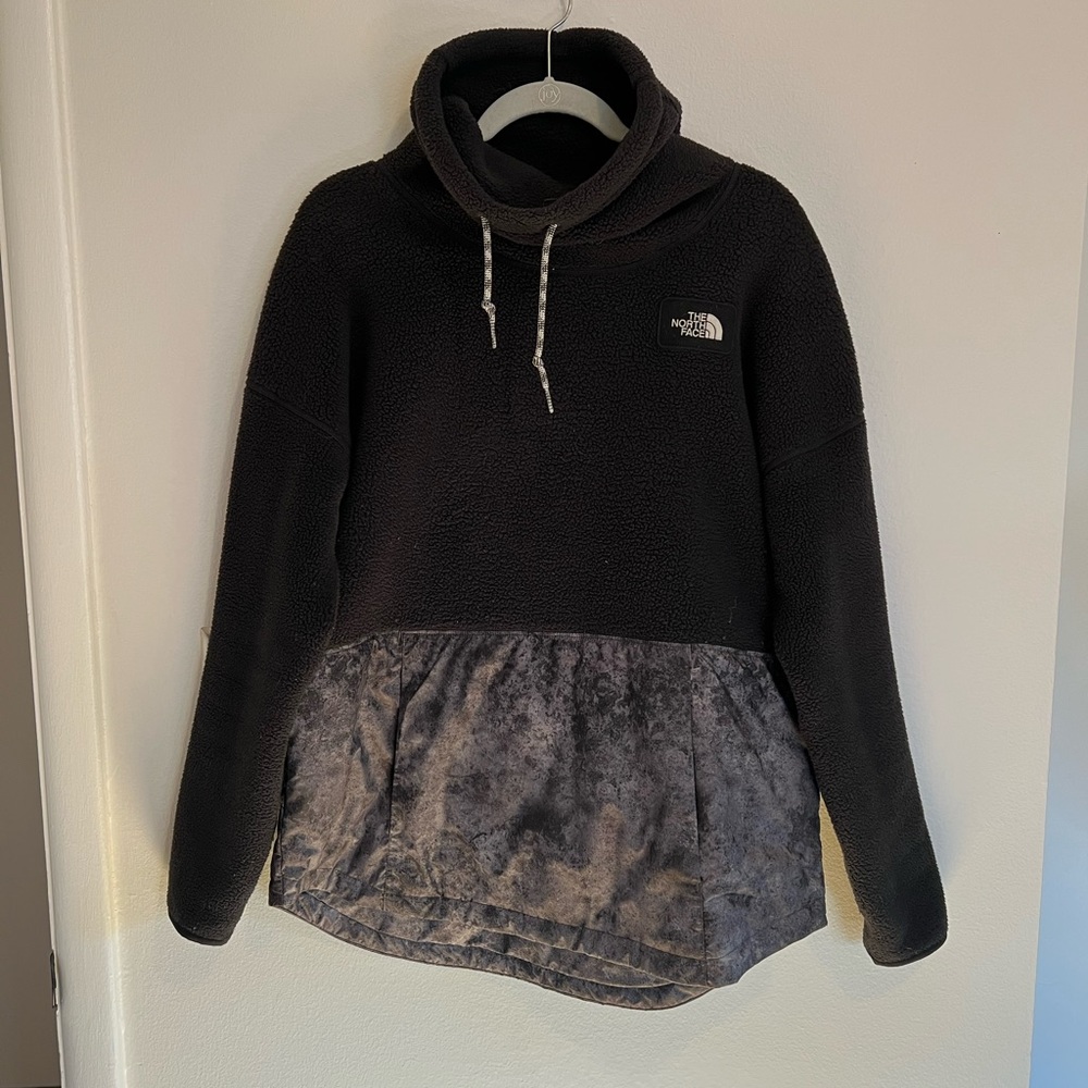 North Face fleece pullover